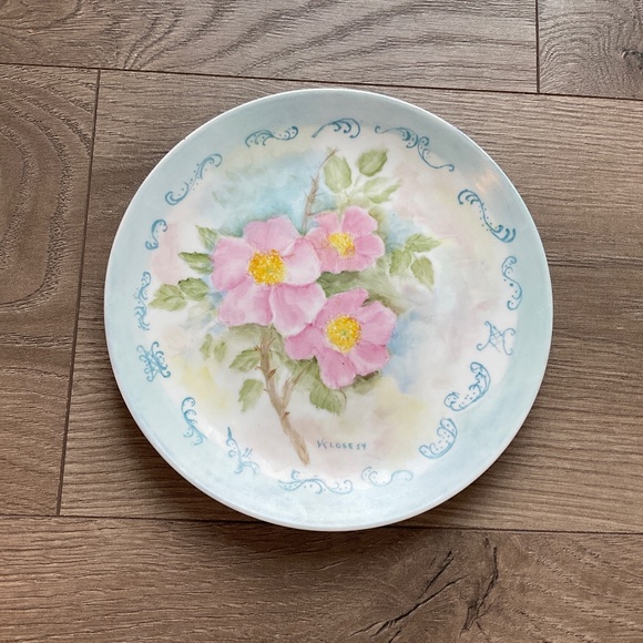 Painted Plate - Picture 1 of 2